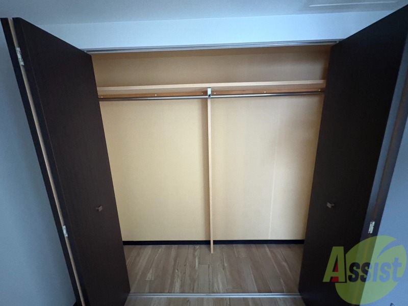 収納　寝室の収納です。部屋がすっきり片付きます。