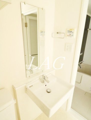 洗面設備　洗面台です。