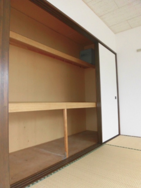 収納　別室参照