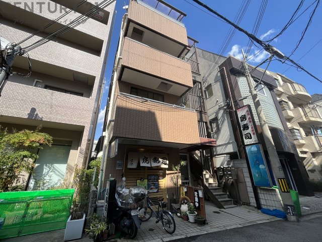 建物外観　最寄駅まで徒歩３分の物件です！