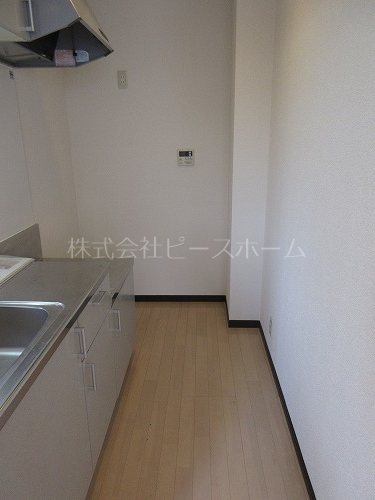 居室・リビング　※別号室参考写真