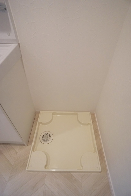 その他　雨の日でもお洗濯ができる！室内洗濯機置場付です☆