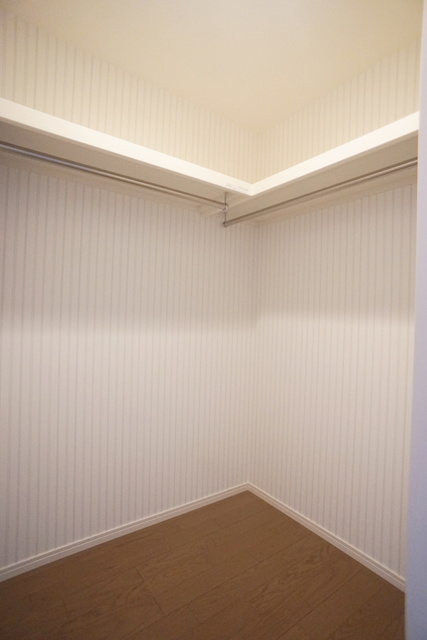 収納　奥行のあるウォークインクローゼット♪お荷物多い方でも安心☆