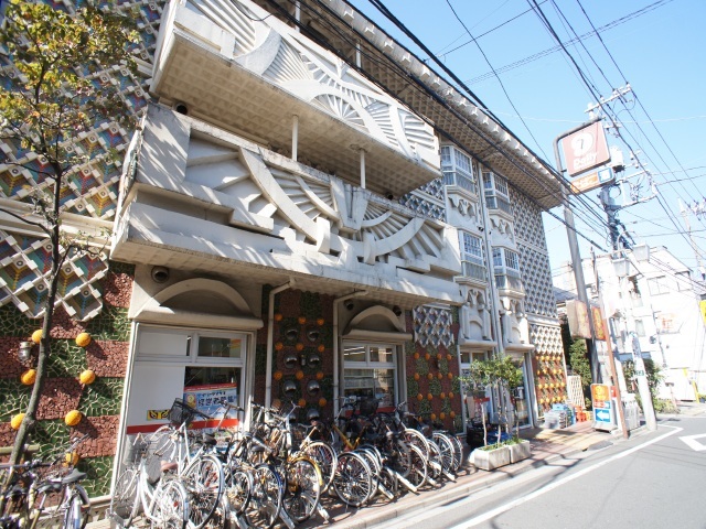 コンビニ　デイリーヤマザキ杉並和泉店（コンビニ）まで187m