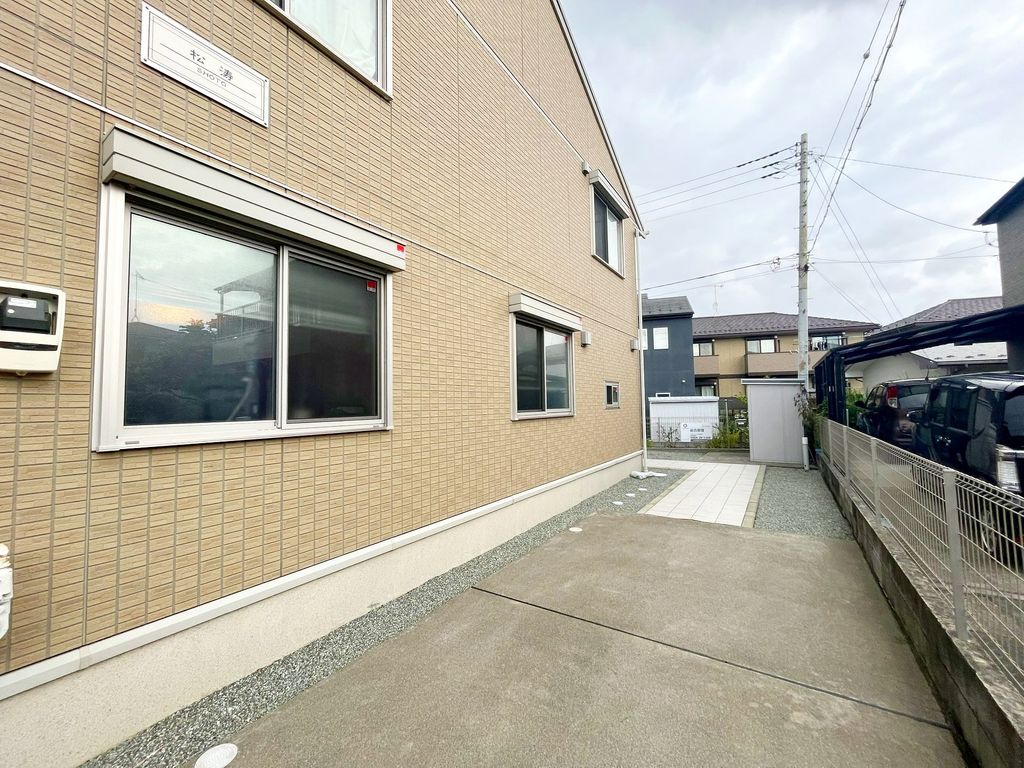 エントランス　★茅ヶ崎駅・海岸まで平坦アクセス★