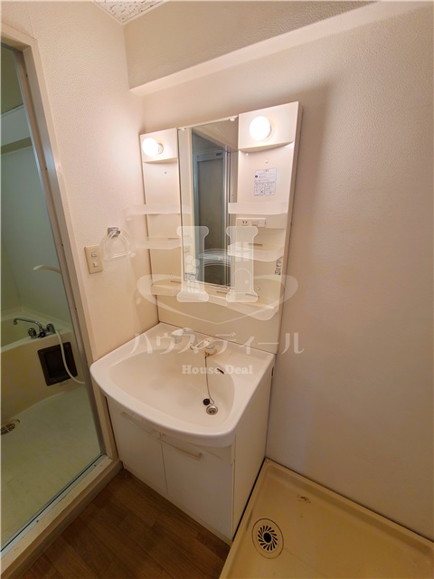 洗面設備　使いやすい洗面所です