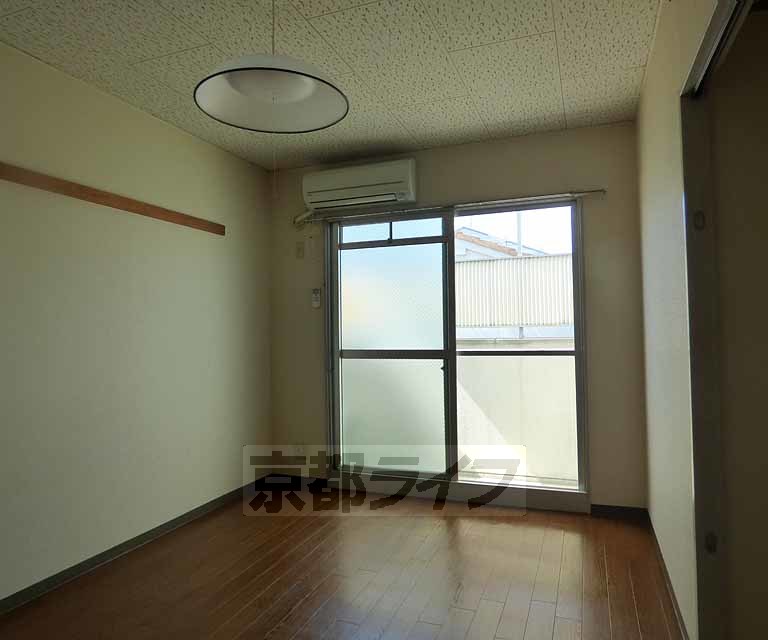 居室・リビング　広いお部屋です。