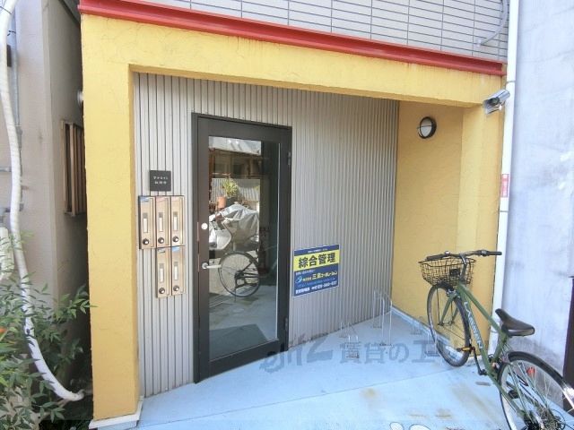 エントランス　エントランス