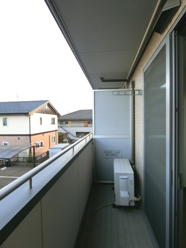 バルコニー　図面と現状に相違がある場合には現状を優先