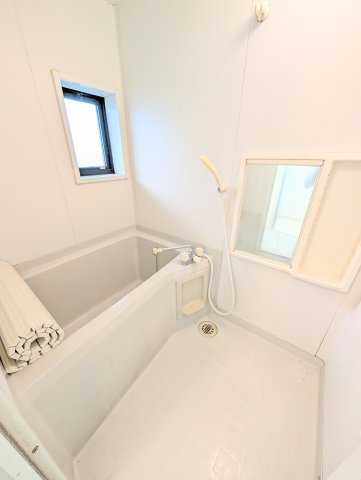 バス・シャワールーム　【浴室】