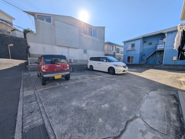 駐車場　【駐車場】