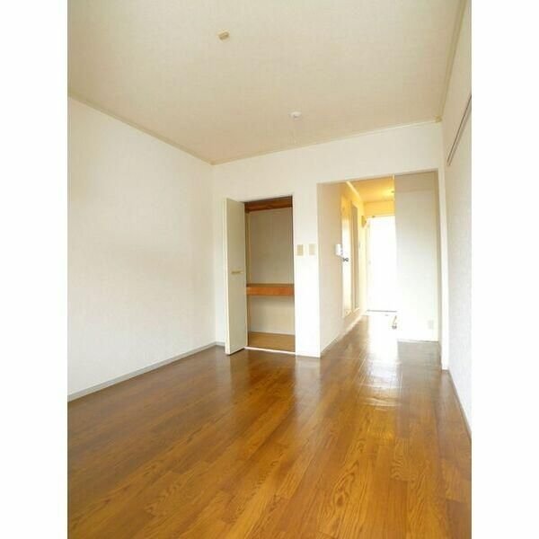 収納　別部屋参考写真となります