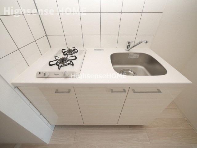 キッチン　コンパクトなキッチンで掃除もラクラク