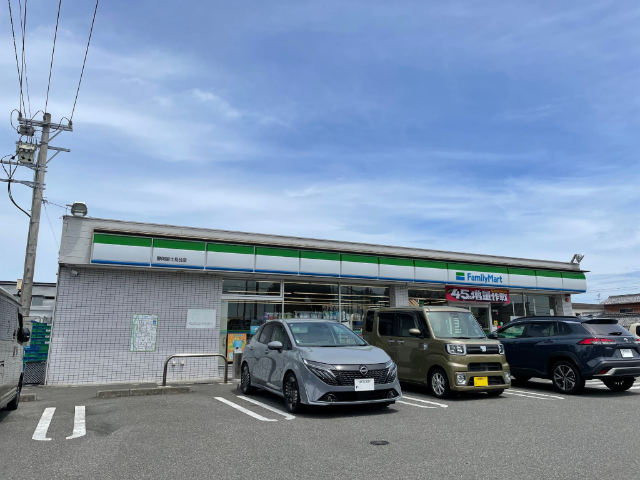 コンビニ　ファミリーマート静岡富士見台店（コンビニ）まで375m
