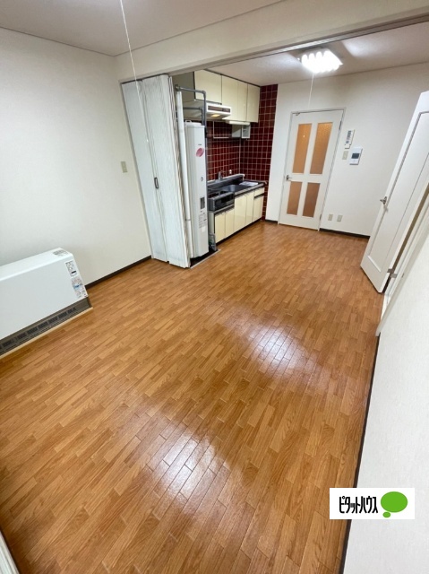 居室・リビング　他号室