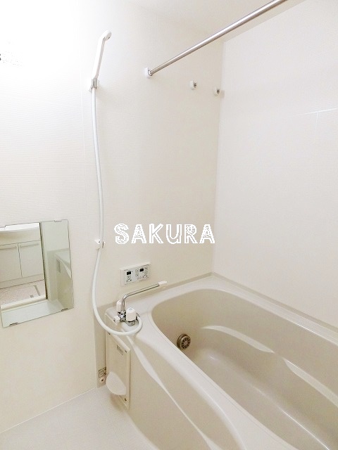 バス・シャワールーム　雨の日でも安心の浴室乾燥機付き♪