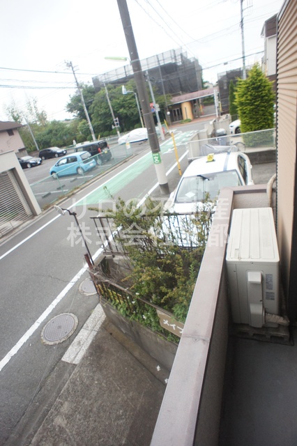 バルコニー　バルコニー付！お天気のいい日は洗濯物も気持ちよく干せますね！