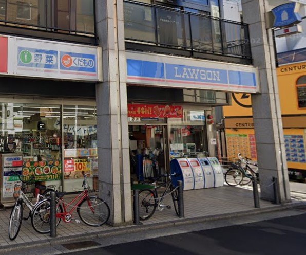 コンビニ　ローソン 甲東園駅前店（コンビニ）まで540m