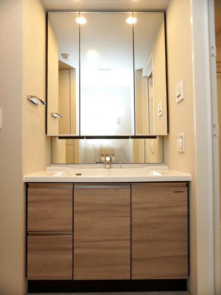 洗面設備　洗面所