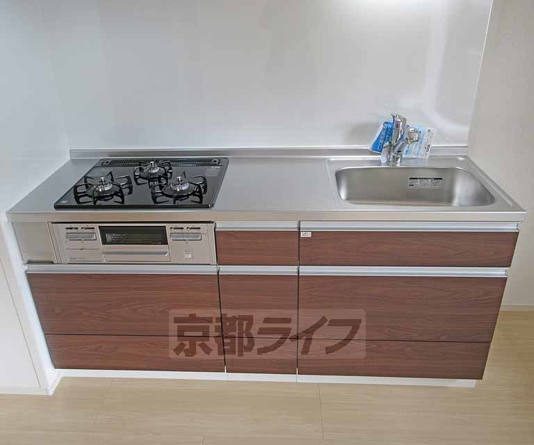 キッチン　スペース広々・