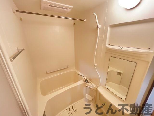 バス・シャワールーム　うどん県のお部屋探しはうどん不動産へ うどんちゃんとLINE