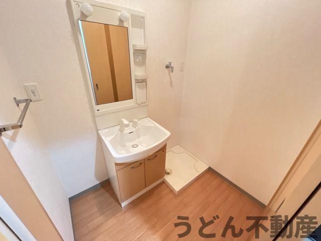 洗面設備　うどん県のお部屋探しはうどん不動産へ うどんちゃんとLINE