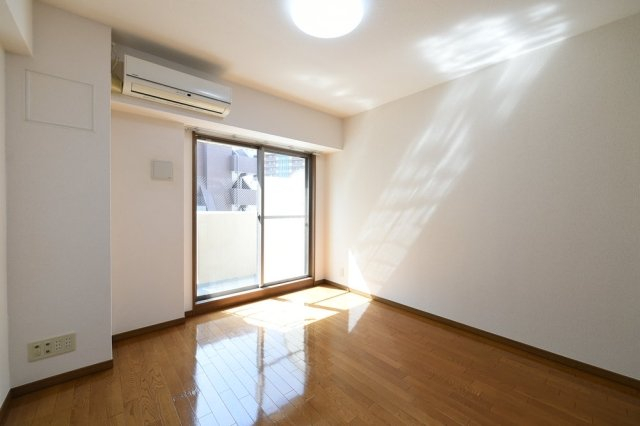 居室・リビング　※別部屋参考写真のため内観についてはお問い合わせください※