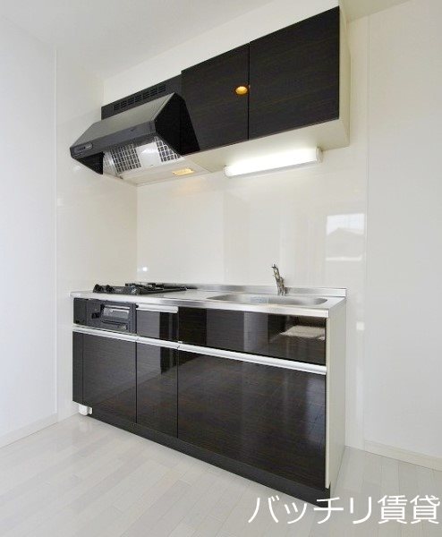 キッチン　類似の物件になります。現況を優先致します。