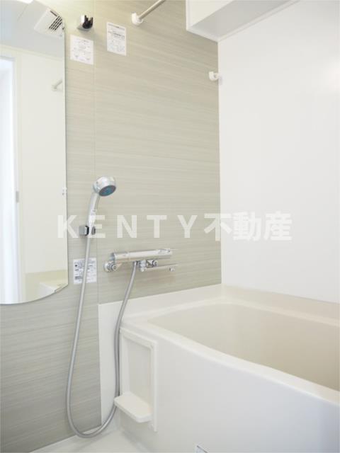 バス・シャワールーム　ゆったり過ごせるお風呂です