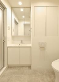 洗面設備　※別部屋の参考写真です。