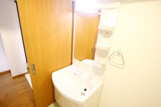 洗面設備　※別部屋の写真です