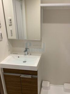 洗面設備　使いやすい独立洗面台☆