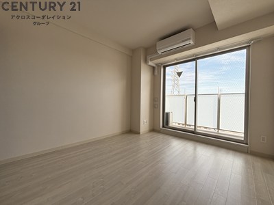 居室・リビング　日当たり良好なお部屋です。