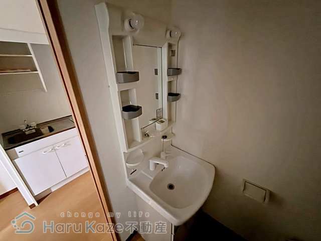 名鉄常滑線 柴田駅 徒歩4分 2階建 築17年の内装写真