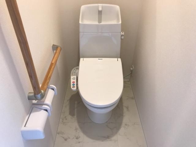 トイレ　シャワー付トイレ