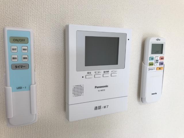 セキュリティ　カメラ付インターホン