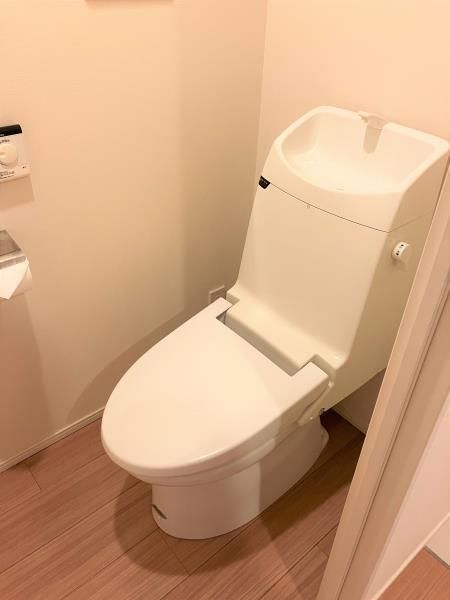 トイレ　参考写真です