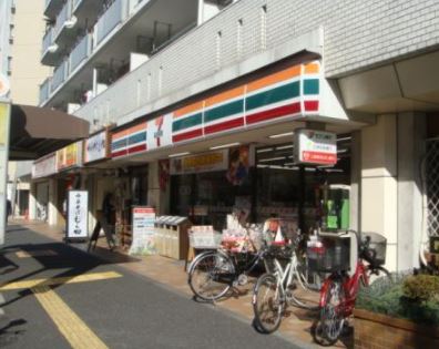 コンビニ　セブンイレブン中目黒店（コンビニ）まで230m