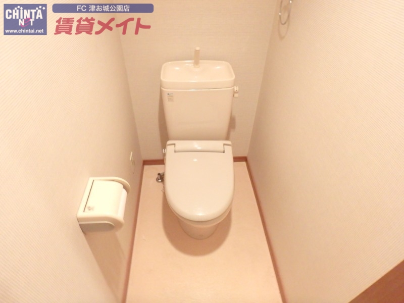 トイレ　同型参考写真