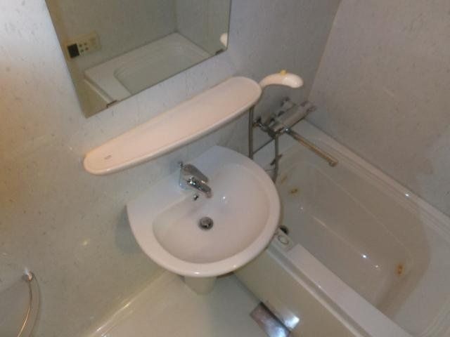 バス・シャワールーム　浴室乾燥機付きバス