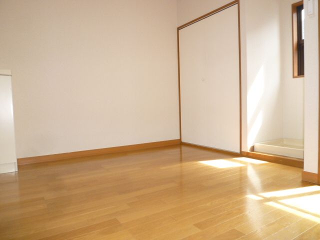 その他部屋・スペース　東向きの明るいお部屋です