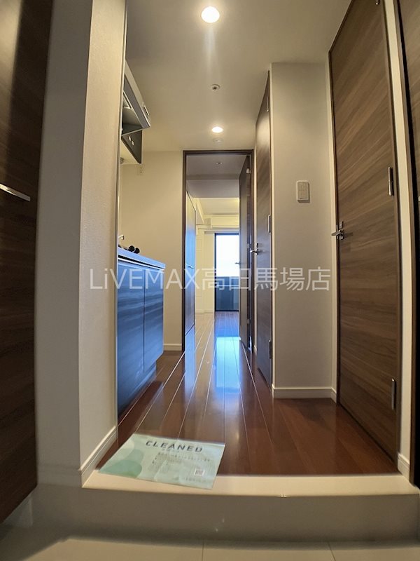 玄関　ご見学予約受付中