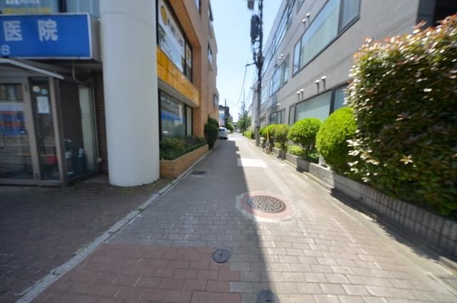 その他　物件前の通り（その他）まで1m