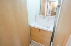 洗面設備　※同仕様写真含む