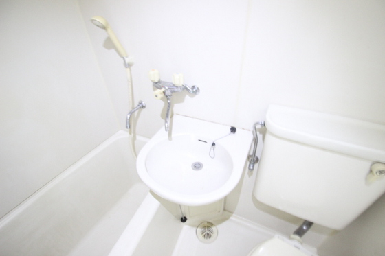 洗面設備　※別部屋の写真です