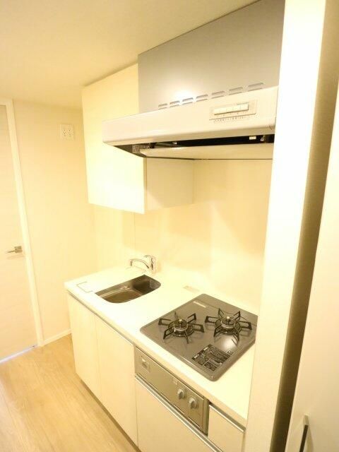 キッチン　コンパクトなキッチンで掃除もラクラク