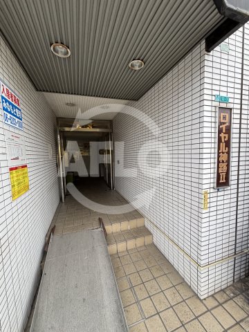 エントランス　ロイヤル神路II　エントランス