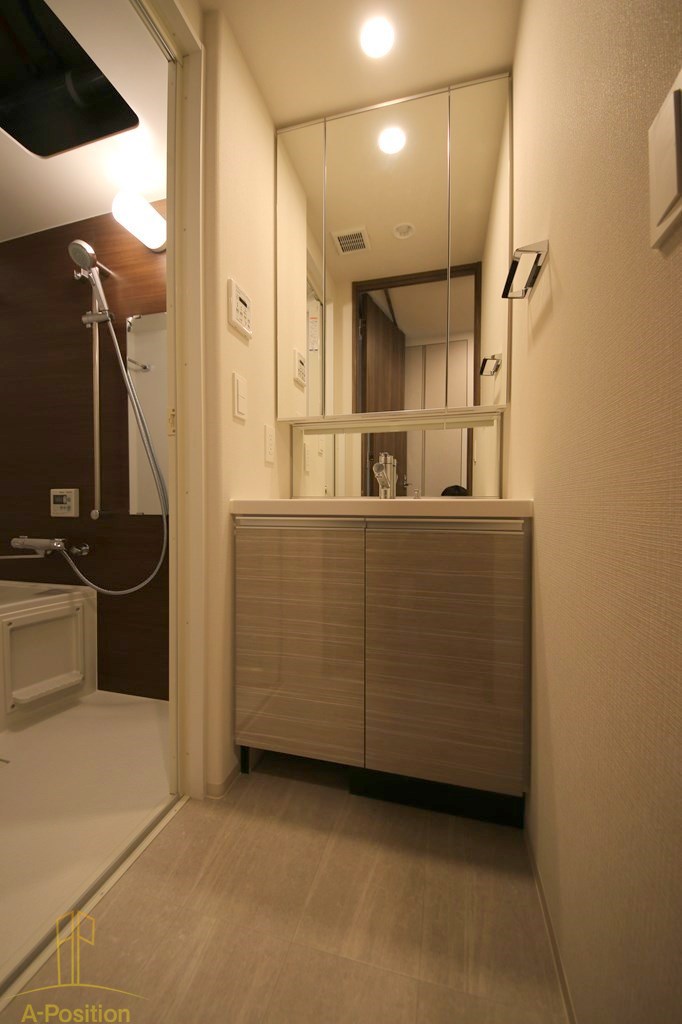 洗面設備　BPRレジデンス大阪本町Q