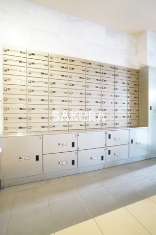 その他共有部分　不在時に便利な宅配ボックス付き♪