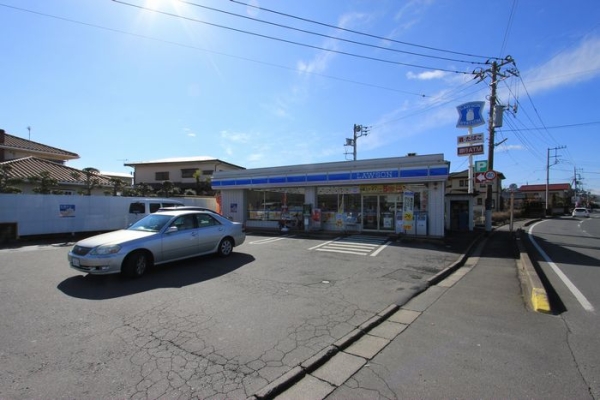 コンビニ　ローソン（コンビニ）まで600m